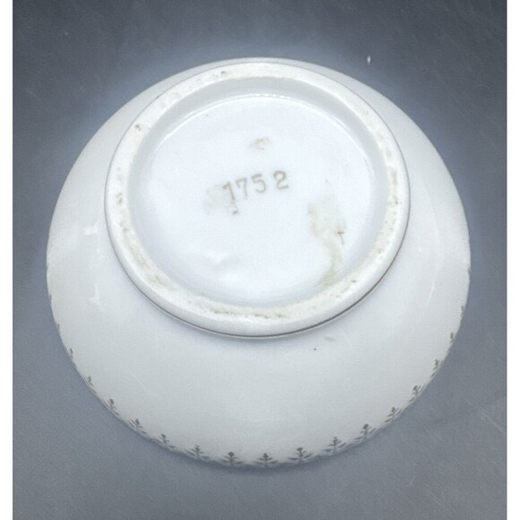 VTG Lefton Vanity Set 1752 White Hand Painted w/ Gold Trim Powder Vases/Bottles - Picture 6 of 12